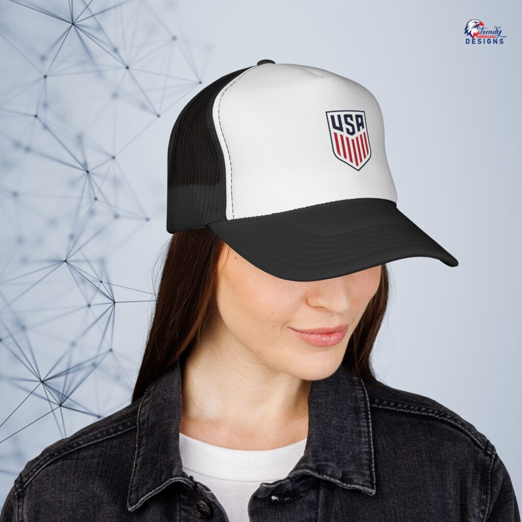 USA Shield Trucker Cap — Embroidered Patriotic Mesh for Football supporter